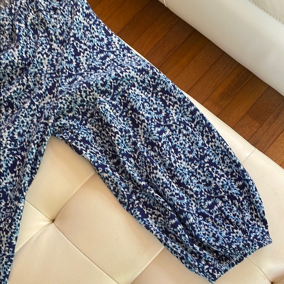 GAP Blue and White 3/4 Sleeve Relaxed Blouse - Picture 7 of 9